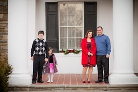 Family portraits at the Glenview Mansion in Rockville MD