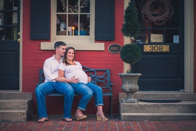 Cute Maternity and Newborn Portraits