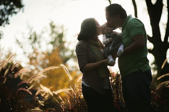 Adorable family at McCrillis Gardens in Maryland