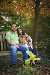 Adorable family at McCrillis Gardens in Maryland