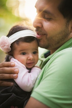 Adorable family at McCrillis Gardens in Maryland