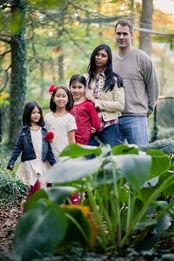 Family Christmas portraits at McCrillis Gardens in Bethesda MD