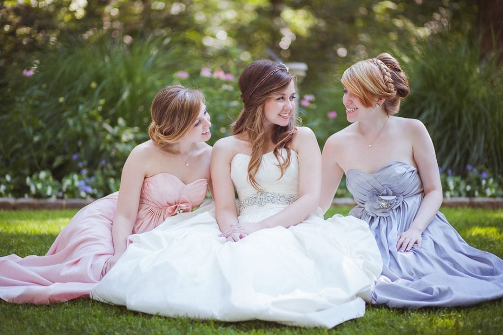 sistersweddingphoto