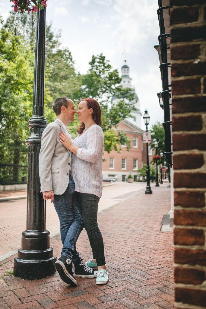 Coffee and murals engagement session in Annapolis petruzzo photography 27