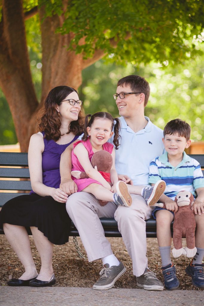 family portraits at wheaton regional park petruzzo photography 01