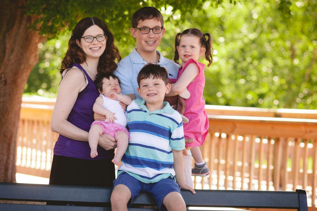 family portraits at wheaton regional park petruzzo photography 02