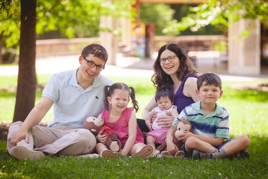 family portraits at wheaton regional park petruzzo photography 03