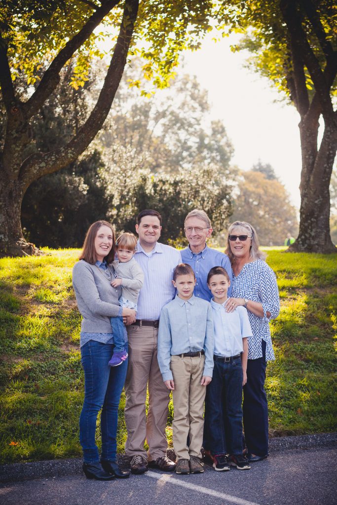 Beautiful Family Revisits The Glenview Mansion petruzzo photography 01