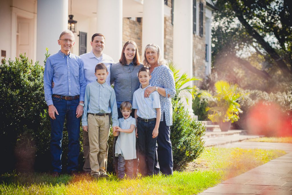 Beautiful Family Revisits The Glenview Mansion petruzzo photography 03