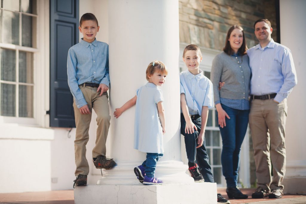 Beautiful Family Revisits The Glenview Mansion petruzzo photography 06