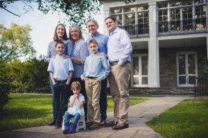 Beautiful Family Revisits The Glenview Mansion petruzzo photography 15