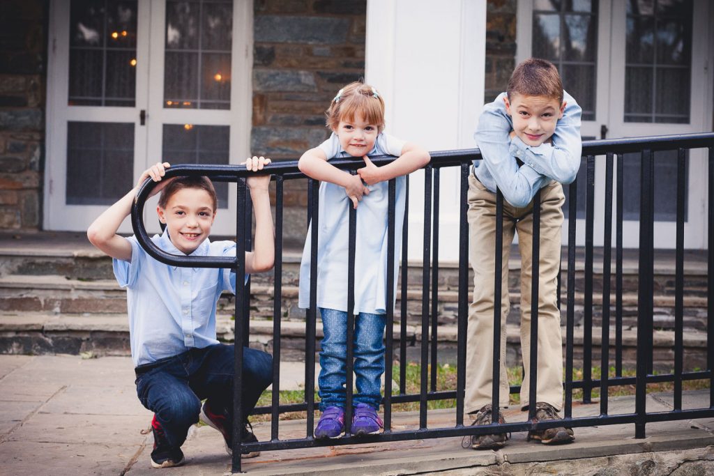 Beautiful Family Revisits The Glenview Mansion petruzzo photography 21