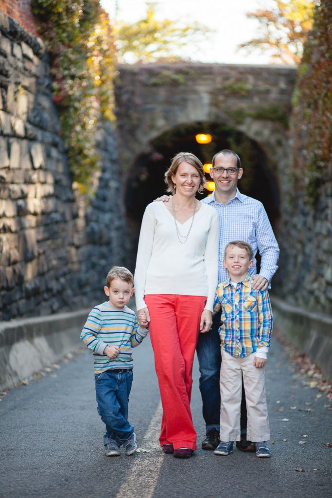 Petruzzo photography family at windmill hill park in old town alexandria 03