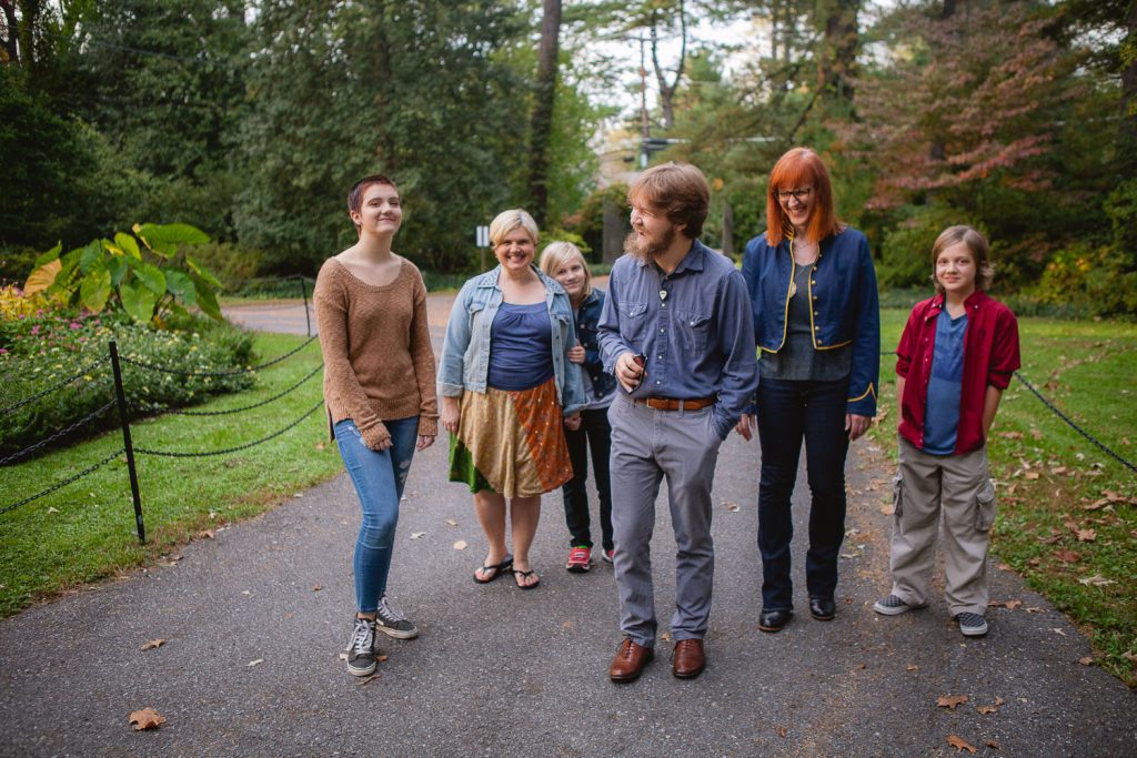 petruzzo photography big family in bethesda maryland mccrillis gardens 02