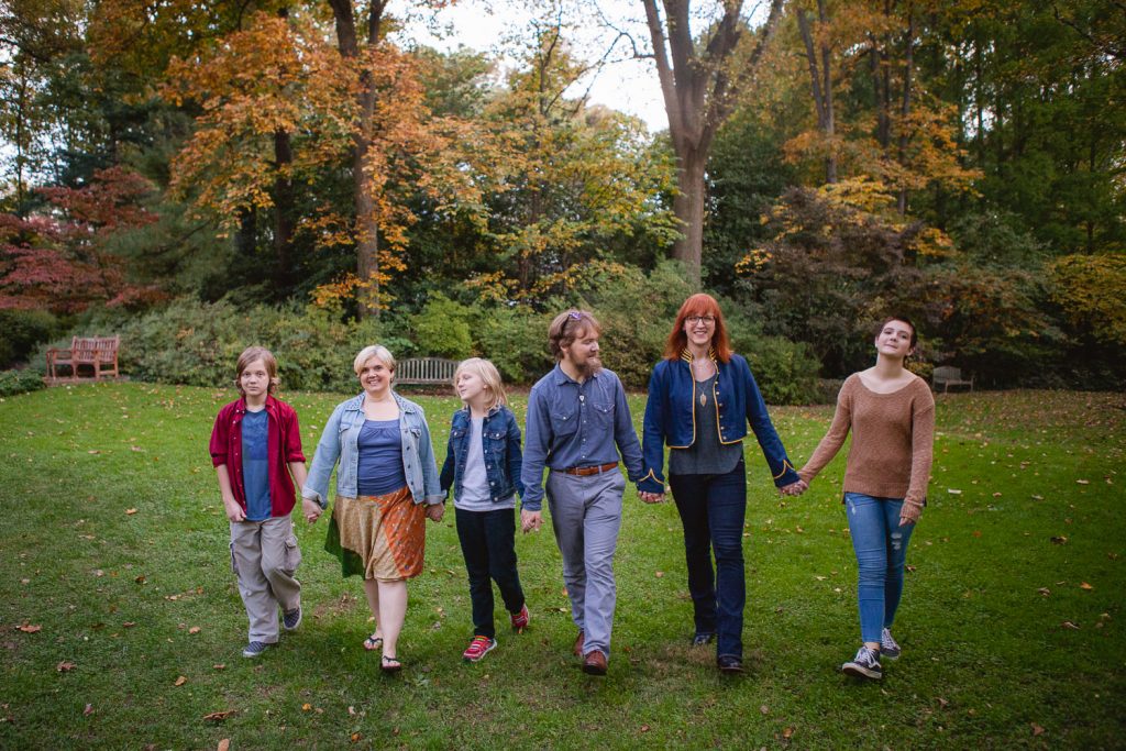 petruzzo photography big family in bethesda maryland mccrillis gardens 10