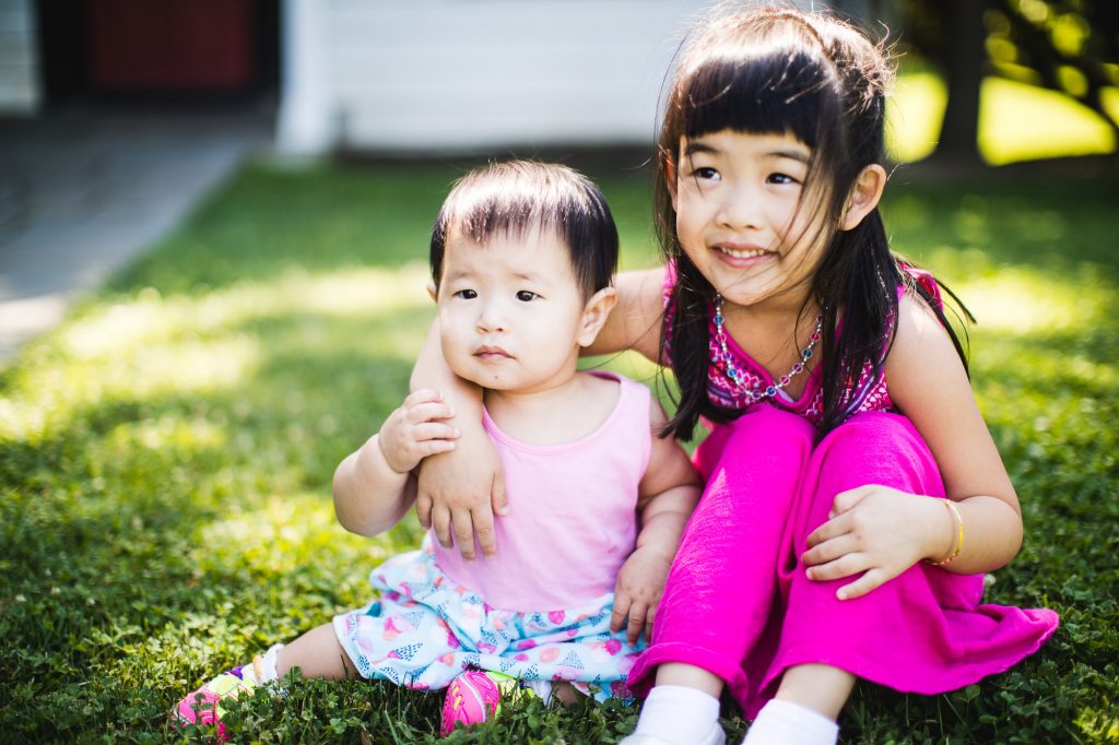 Delightful Family Portraits at the Glenview Mansion in Rockville 11