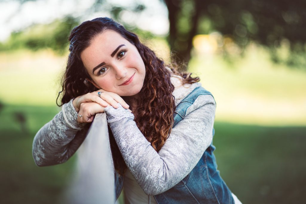 Senior Portraits at Kinder Farm Park with Greg Ferko 04