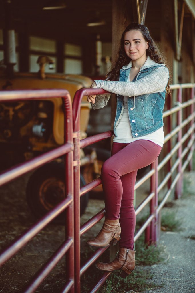 Senior Portraits at Kinder Farm Park with Greg Ferko 10