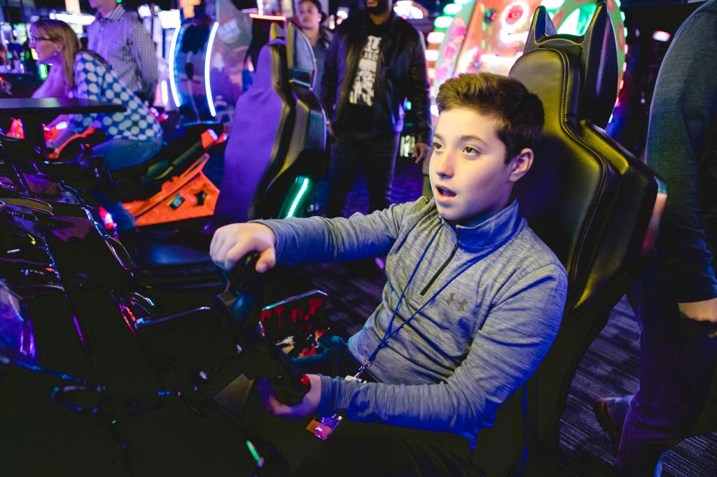 A Bar Mitzvah at Dave and Busters Petruzzo Photography Felipe Sanchez 35