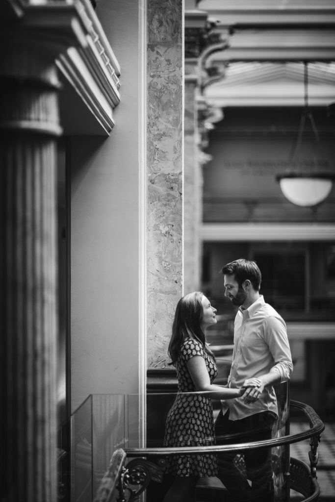 An Engagement Session Through the Halls of the National Portraits Gallery 02