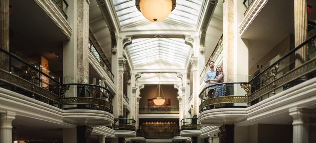 An Engagement Session Through the Halls of the National Portraits Gallery 08