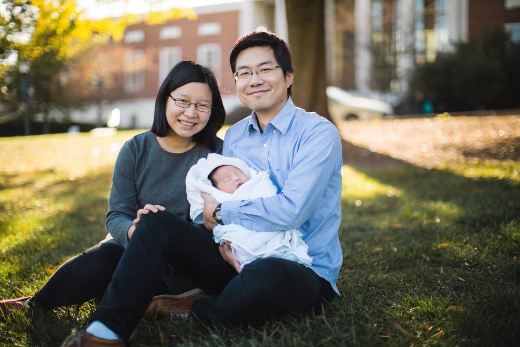 Meeting the Newborn on the Johns Hopkins Campus in Baltimore 03