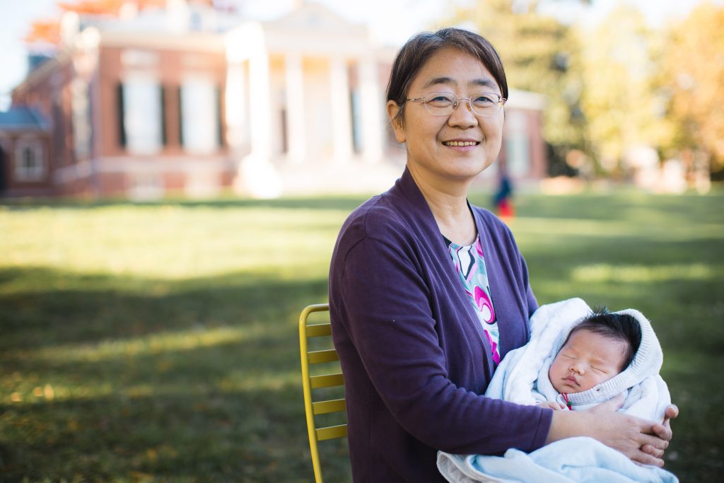 Meeting the Newborn on the Johns Hopkins Campus in Baltimore 05