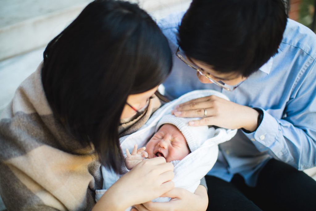 Meeting the Newborn on the Johns Hopkins Campus in Baltimore 11