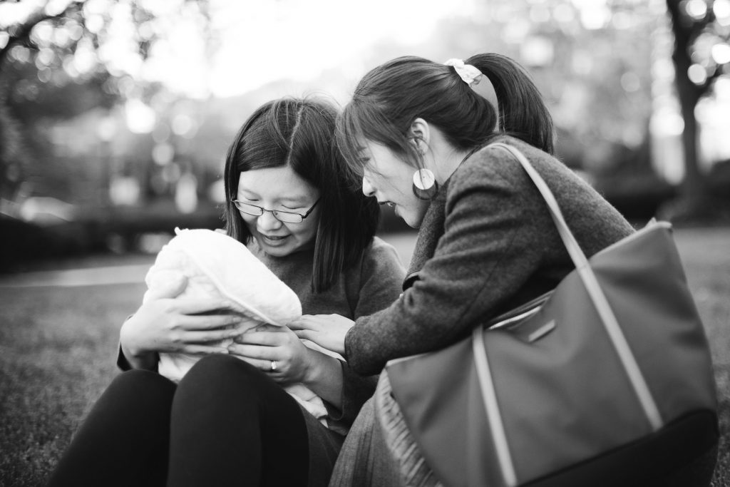 Meeting the Newborn on the Johns Hopkins Campus in Baltimore 25