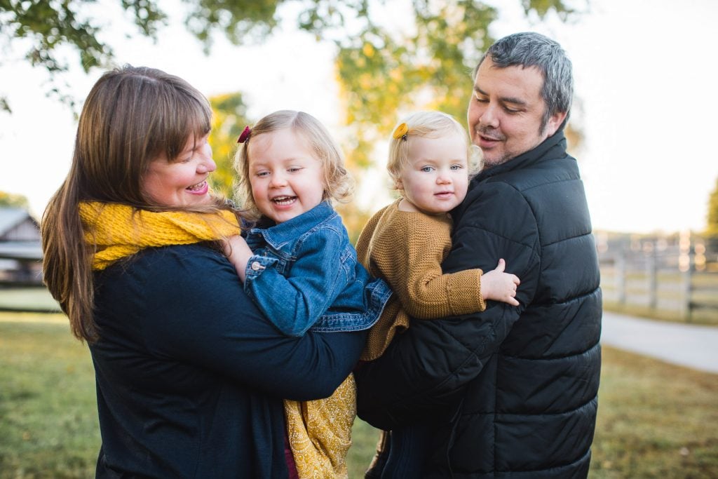 A Colorful Two Part Autumn Family Session from Felipe 01