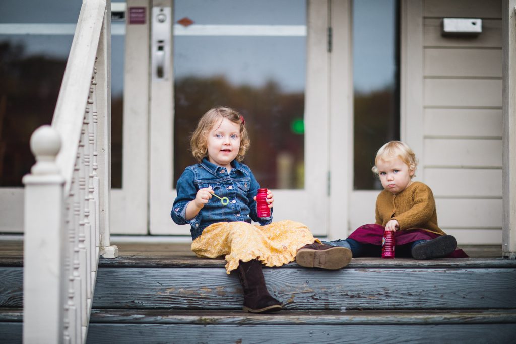 A Colorful Two Part Autumn Family Session from Felipe 35