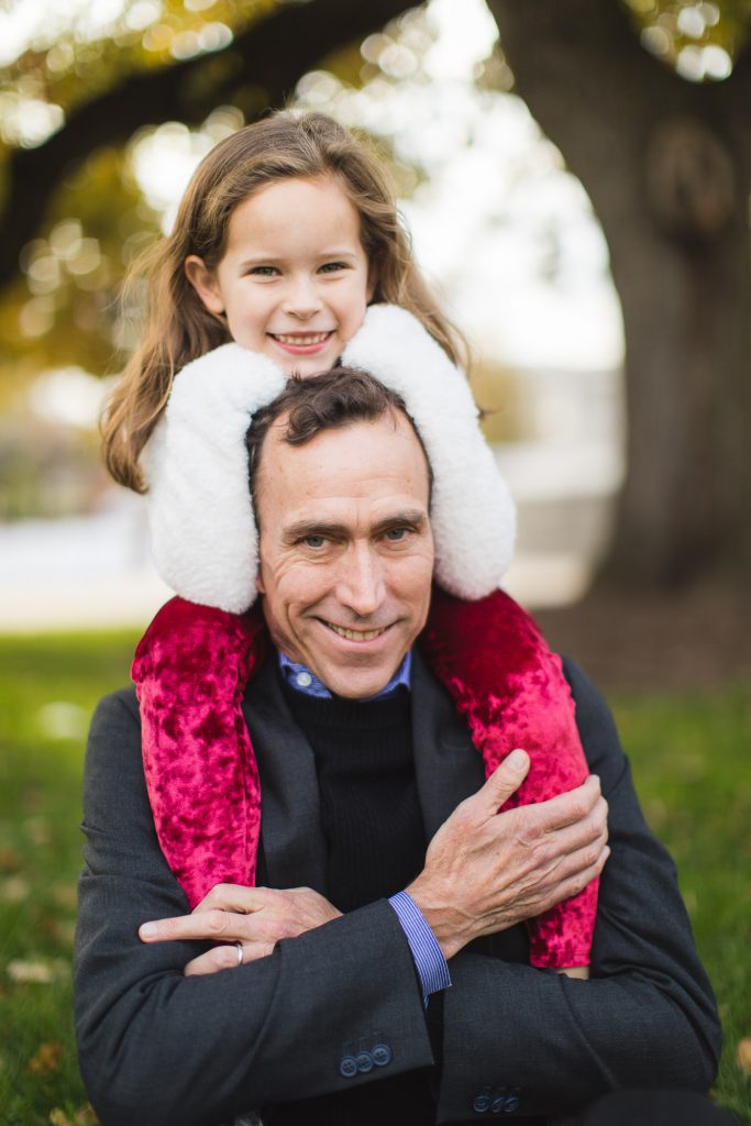 Wandering the Grounds Around the Supreme Court for This Family Portrait Session 03