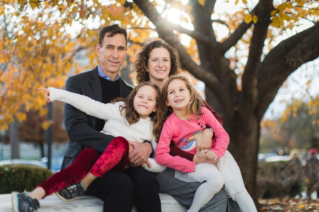 Wandering the Grounds Around the Supreme Court for This Family Portrait Session 07