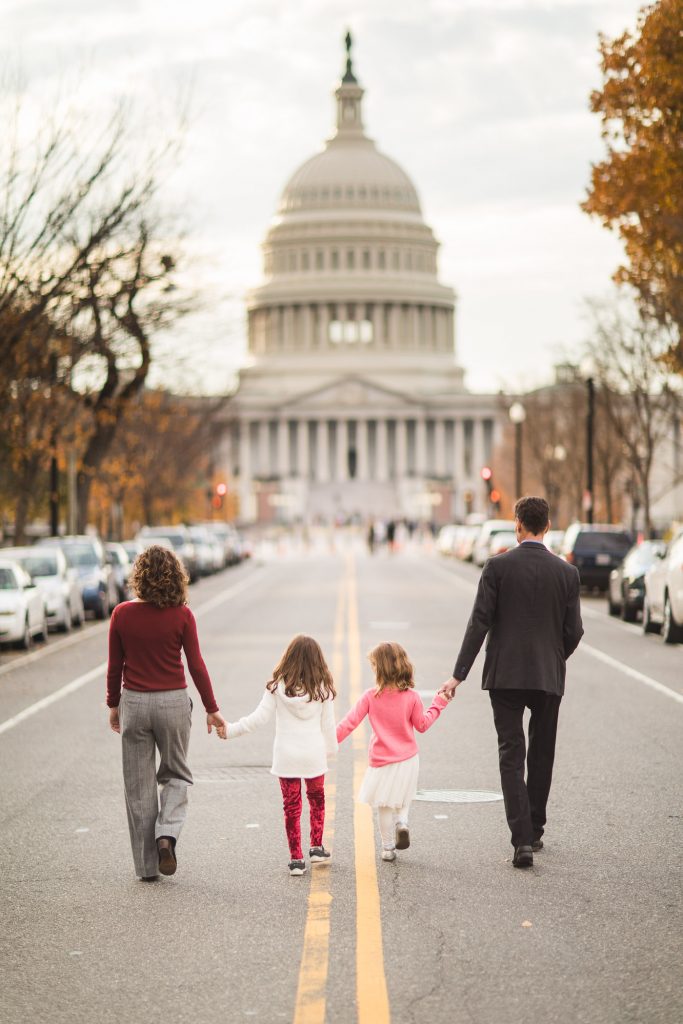 Wandering the Grounds Around the Supreme Court for This Family Portrait Session 17