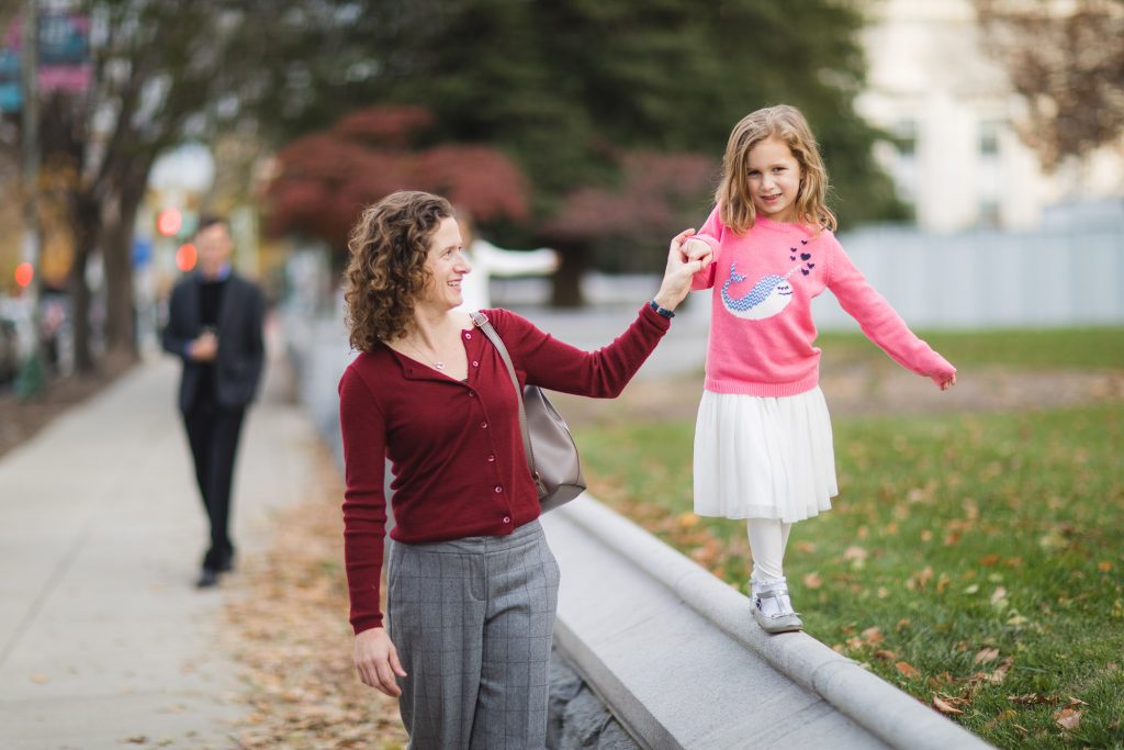 Wandering the Grounds Around the Supreme Court for This Family Portrait Session 19