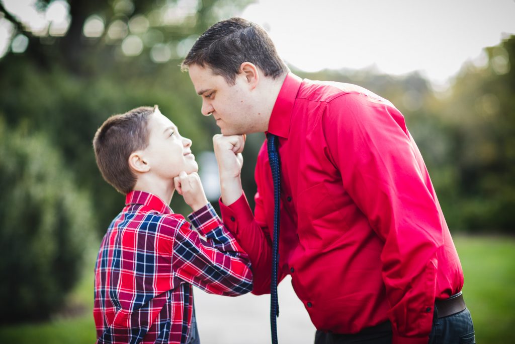 A Colorful October Family Portrait Session from Felipe 01