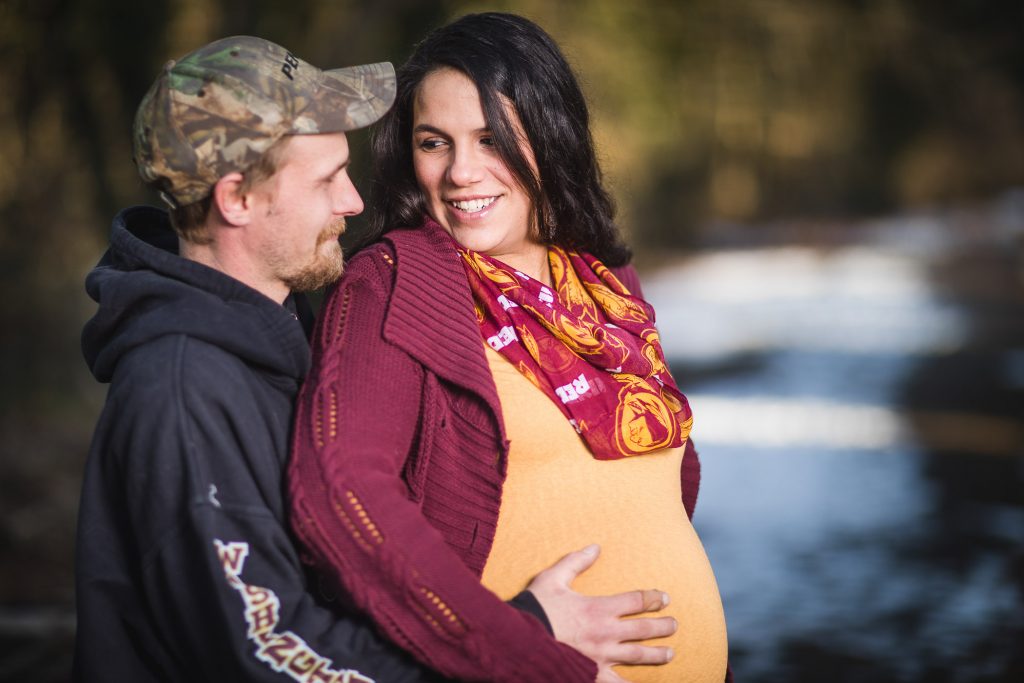 A Mixed Light Maternity Portrait Session at Every Park USA 02