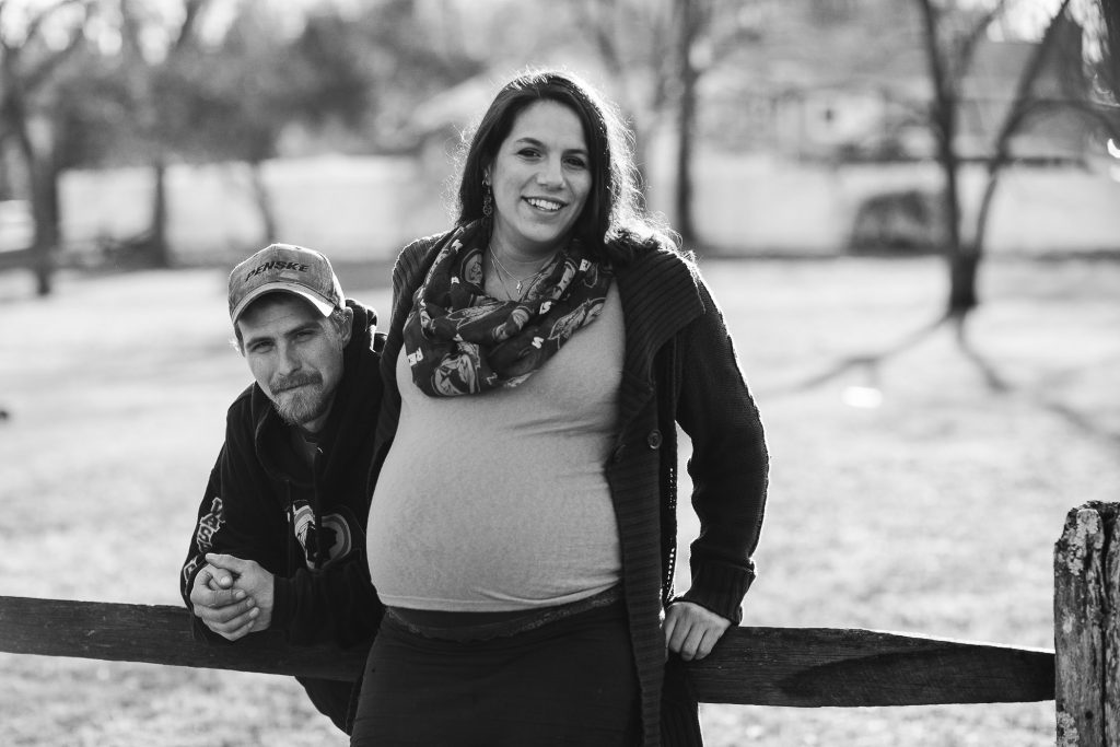 A Mixed Light Maternity Portrait Session at Every Park USA 04