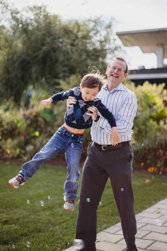 This Family Portrait Session in the National Arboretum 12