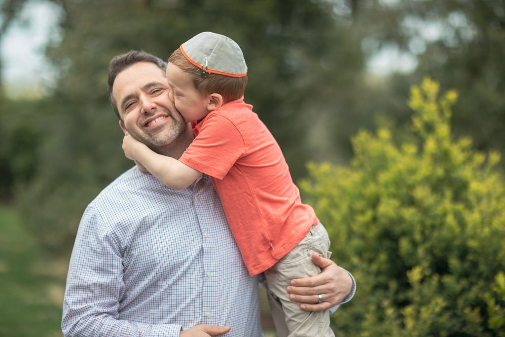 Felipe Revisits the Glenview Mansion with One of His Favorite Families 18