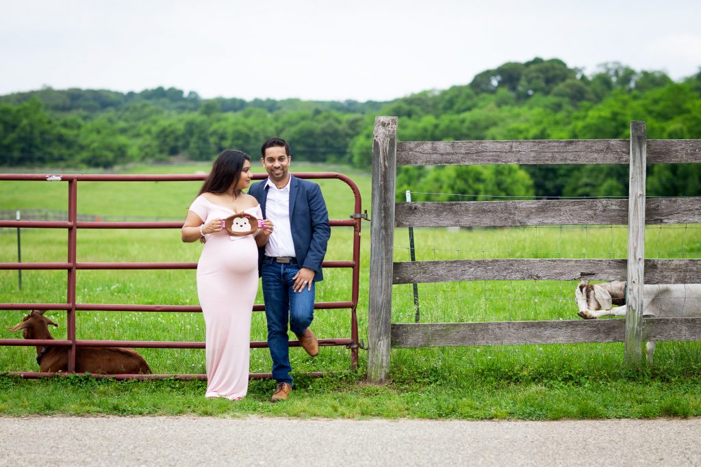 A Beautiful Maternity Session from Felipe at Kinder Farm Park 05