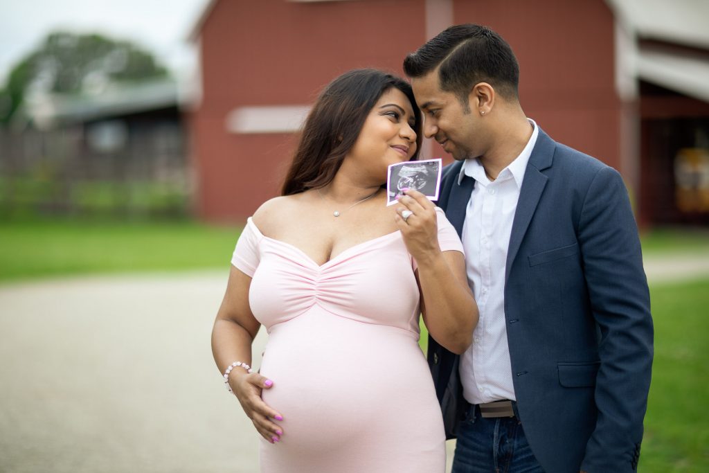 A Beautiful Maternity Session from Felipe at Kinder Farm Park 09