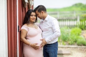 A Beautiful Maternity Session from Felipe at Kinder Farm Park 14