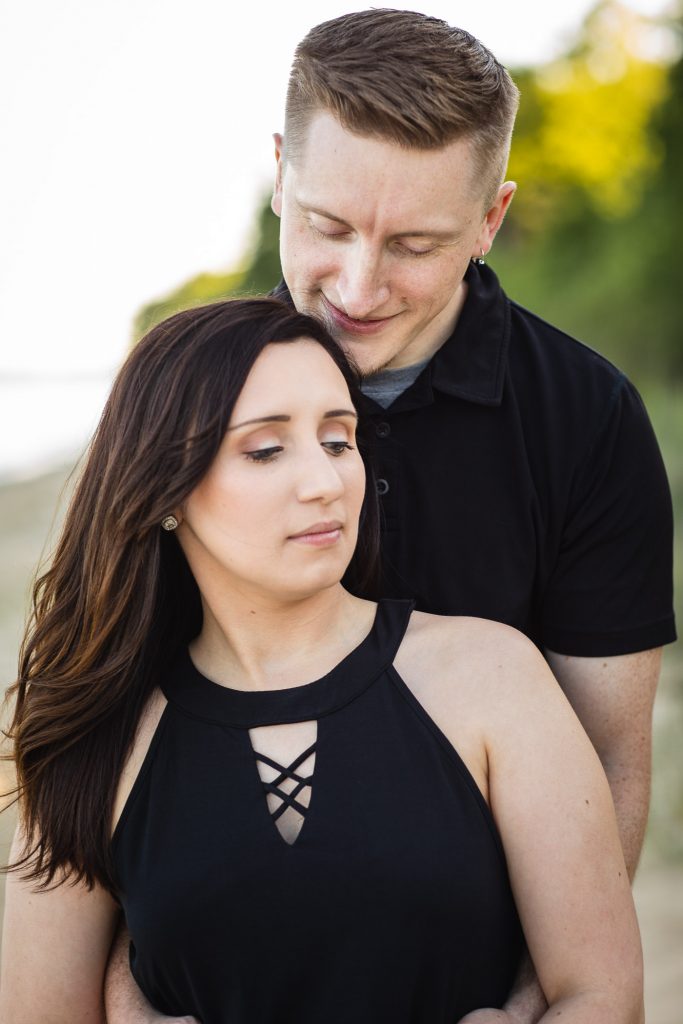 This Couple Just Got Married Check Out Their Beach Engagement Photos 04