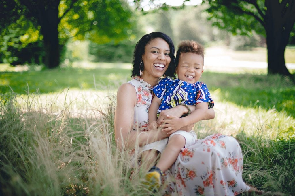 A Family Portrait Session in the Garden with Felipe 05