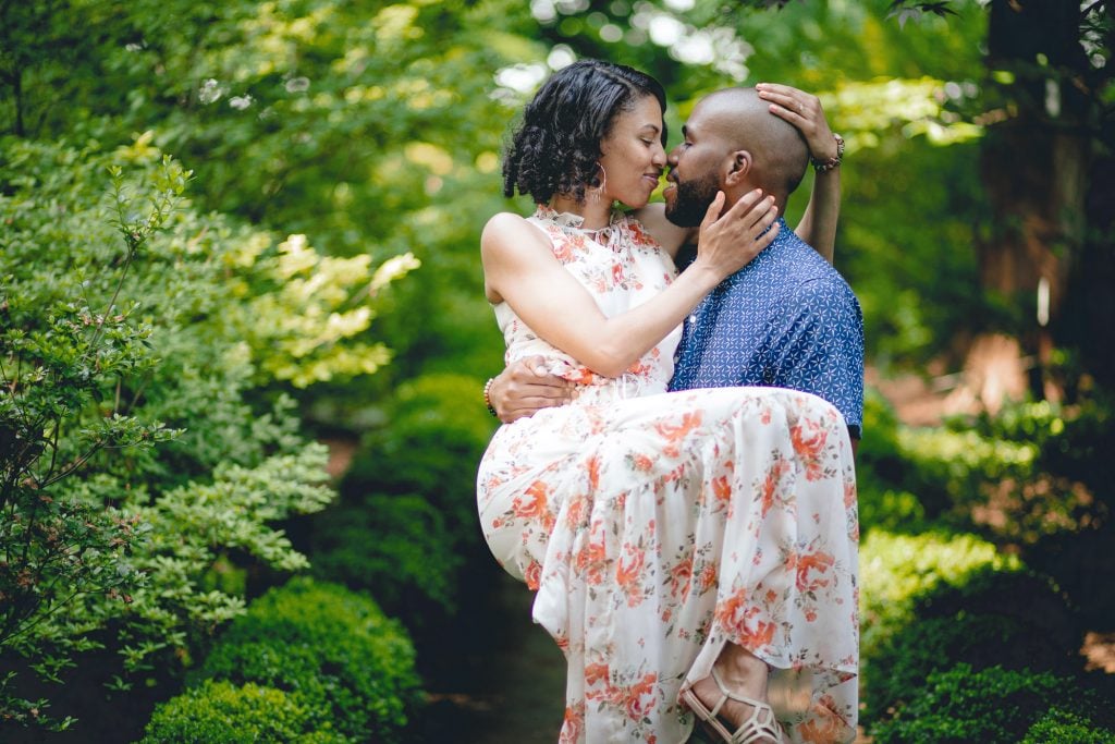 A Family Portrait Session in the Garden with Felipe 21