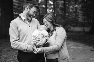 Felipe Didnt Let Rain Stop This Family Session at Lyndon Baines Johnson Memorial Grove in DC 06