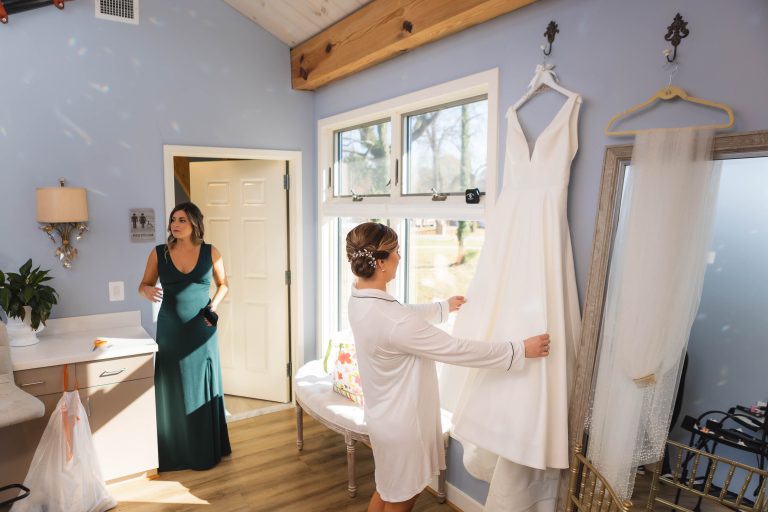 A bride is getting ready in Atreeum at Soaring Timbers, Annapolis, Maryland.