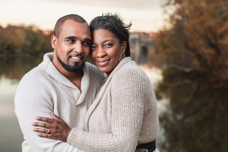 A black couple embracing in Arlington.